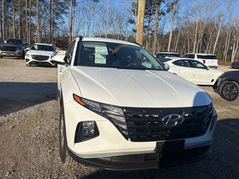 Used 2024 Hyundai Tucson SEL image 2