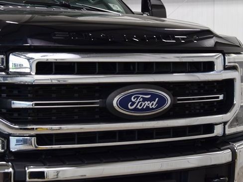 Used 2021 Ford F250 Lariat w/ Lariat Ultimate Package image 9