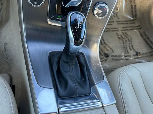 Used 2015 Volvo S60 T5 Premier image 24