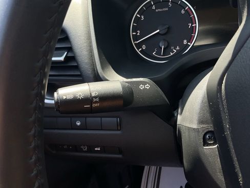 Certified 2026 Nissan Rogue SV AWD/4WD image 34