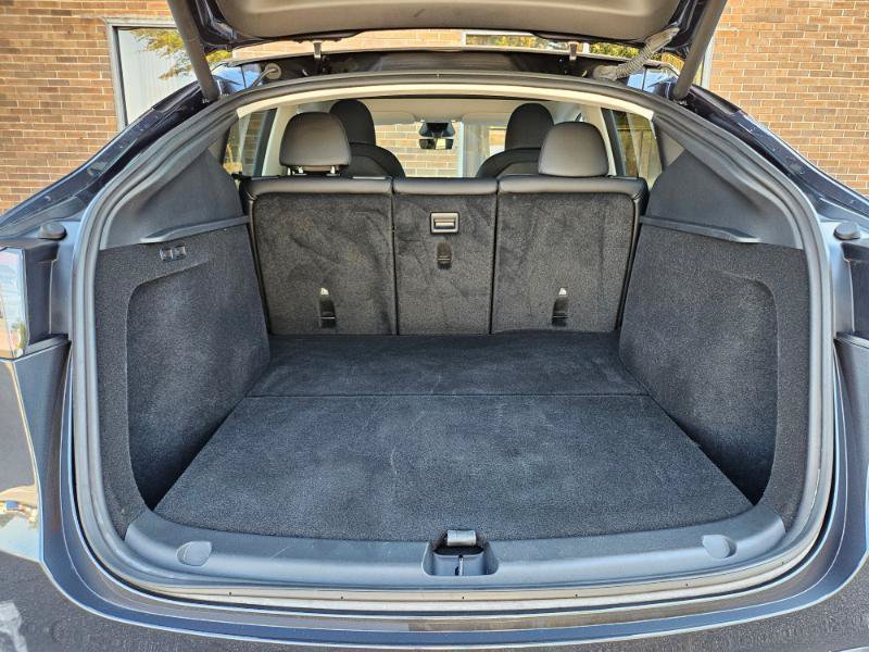Used 2024 Tesla Model Y 2WD image 67