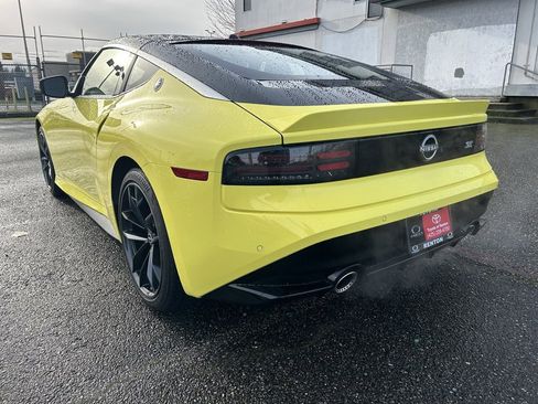 Used 2023 Nissan Z Performance w/ Floor Mat Package (L93) image 7