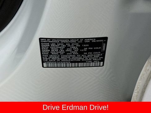 Used 2020 Volkswagen Atlas Cross Sport SE w/ Panoramic Sunroof Package FWD image 32