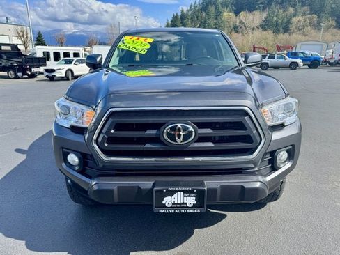 Used 2020 Toyota Tacoma SR5 image 2