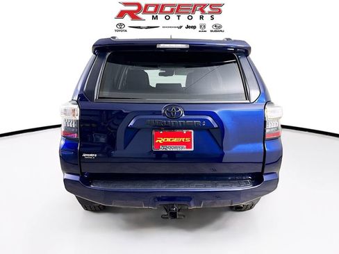 Used 2024 Toyota 4Runner SR5 Premium w/ Moonroof Package AWD/4WD image 7