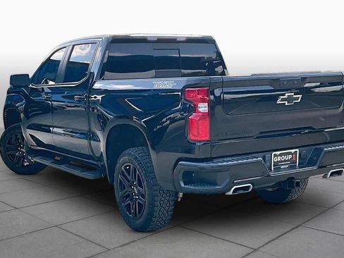 Used 2024 Chevrolet Silverado 1500 LT Trail Boss w/ LT Trail Boss Premium Package AWD/4WD image 12