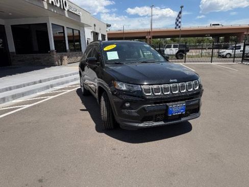 Used 2022 Jeep Compass Latitude AWD/4WD image 18