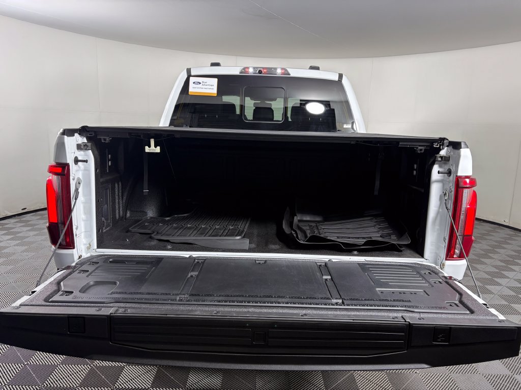 Used 2025 Ford F150 Raptor AWD/4WD image 32