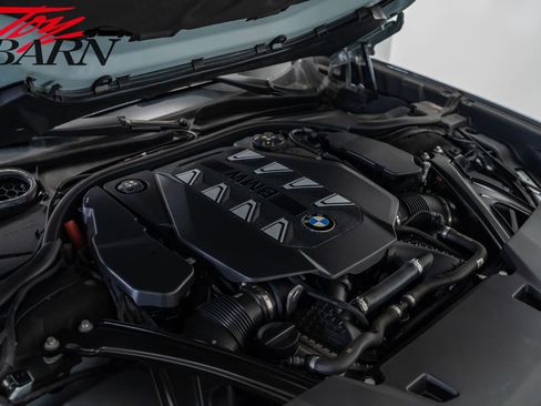 Used 2023 BMW 760i xDrive image 56