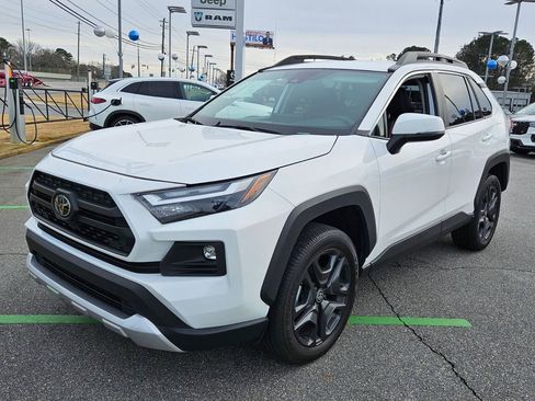 Used 2024 Toyota RAV4 Adventure image 3