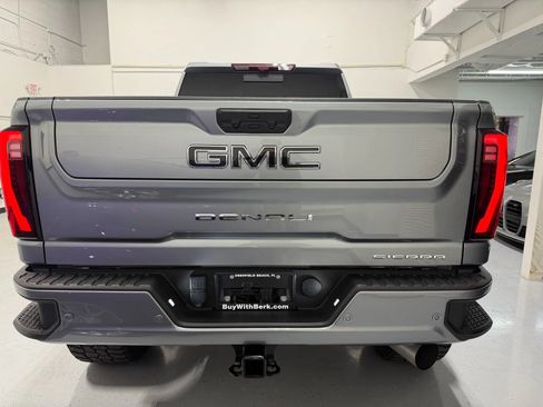 Used 2024 GMC Sierra 2500 Denali w/ Denali Reserve Package image 15
