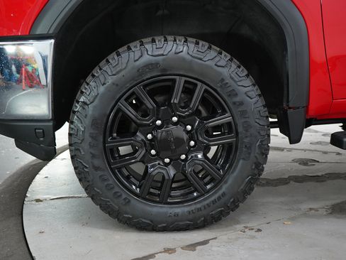 Used 2023 GMC Sierra 2500 SLT w/ SLT Convenience Package AWD/4WD image 30