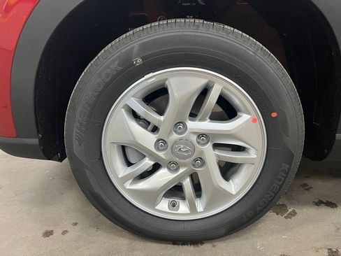 New 2026 Hyundai Venue SE image 12