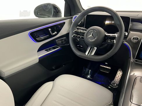 New 2026 Mercedes-Benz GLC 300 4MATIC image 11
