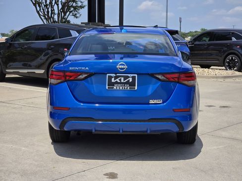 Used 2025 Nissan Sentra SV FWD image 13