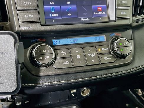 Used 2014 Toyota RAV4 XLE AWD/4WD image 14