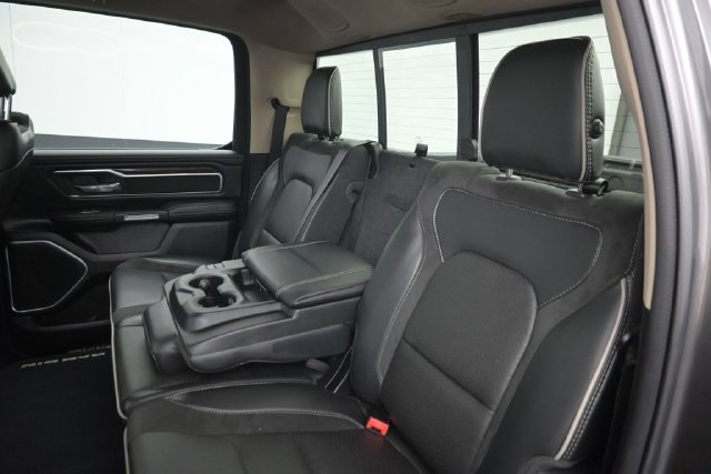 Used 2020 RAM 1500 Laramie AWD/4WD image 28