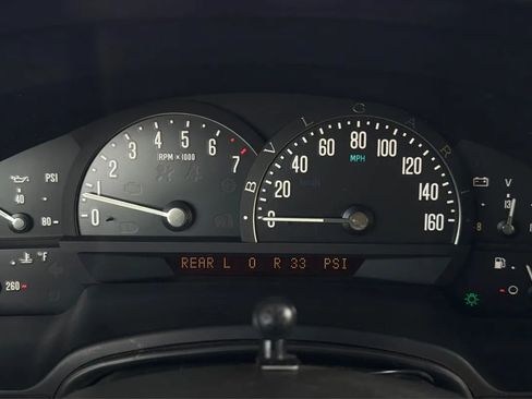 Used 2004 Cadillac XLR RWD image 18