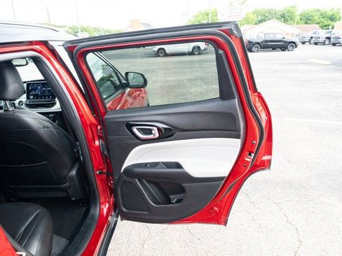 Used 2025 Jeep Compass Limited AWD/4WD image 12