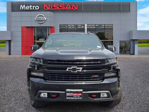 Used 2021 Chevrolet Silverado 1500 LT Trail Boss w/ Convenience Package II AWD/4WD image 2