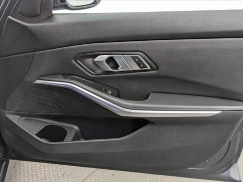 Used 2019 BMW 330i xDrive Sedan w/ Premium Package image 23
