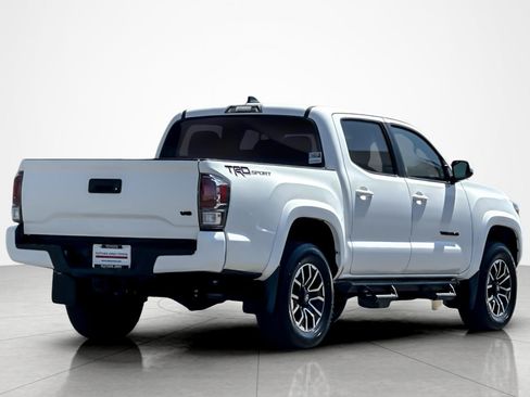 Certified 2022 Toyota Tacoma TRD Sport RWD image 5