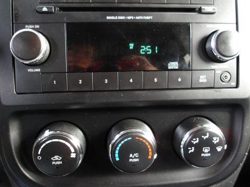 Used 2013 Jeep Patriot Sport w/ PWR Value Group image 12