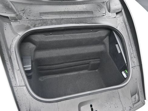 Certified 2025 Porsche 911 Carrera RWD image 17