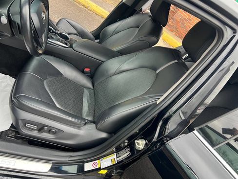 Used 2018 Toyota Camry XSE image 11