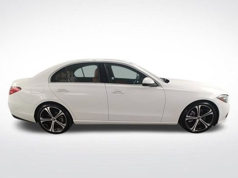 Used 2025 Mercedes-Benz C 300 Sedan image 9