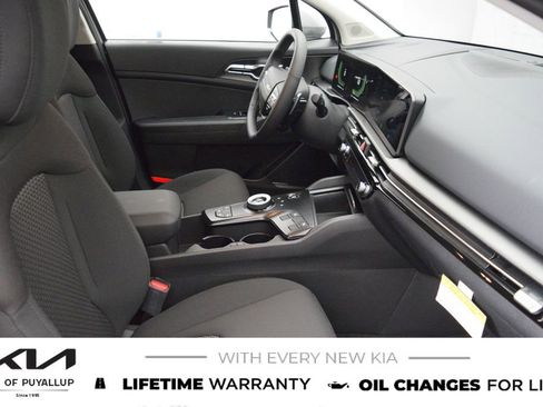 New 2026 Kia Sportage S image 16