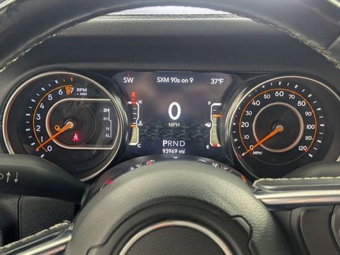 Used 2020 Jeep Gladiator Overland AWD/4WD image 16