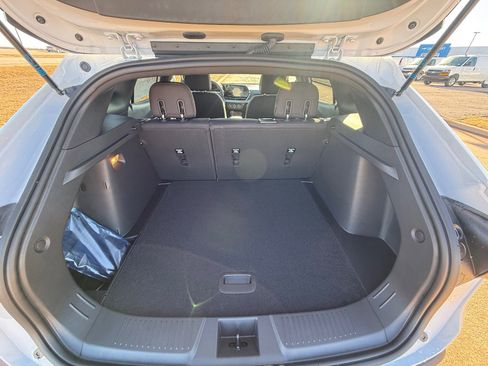 New 2026 Chevrolet Trax RS w/ Sunroof Package image 15