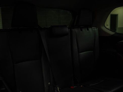 Used 2025 Toyota Grand Highlander XLE image 18