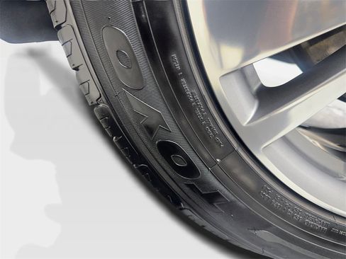 Used 2021 Cadillac XT6 Premium Luxury image 95