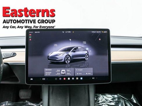 Used 2023 Tesla Model 3 Standard Range image 12