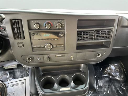 Used 2014 Chevrolet Express 1500 AWD image 18