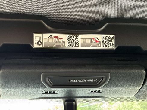 Used 2022 Jeep Wrangler Sport AWD/4WD image 37