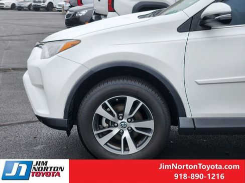 Used 2017 Toyota RAV4 XLE image 9