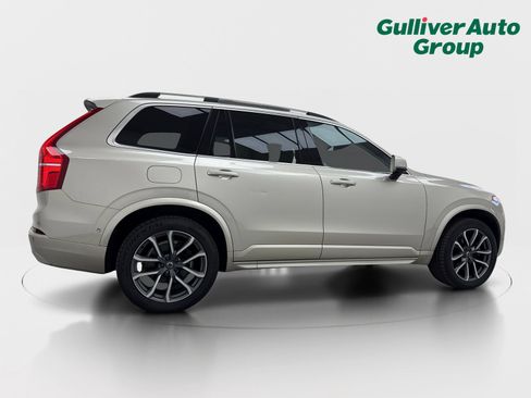 Used 2017 Volvo XC90 T6 Momentum w/ Vision Package AWD/4WD image 9