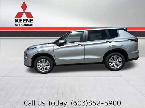 New 2026 Mitsubishi Outlander ES AWD/4WD image 2