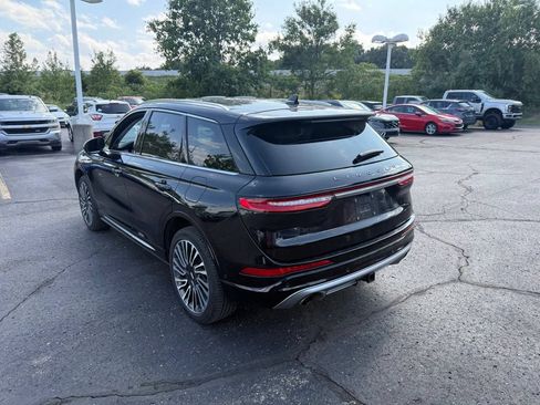Used 2022 Lincoln Corsair AWD w/ Equipment Group 101A image 2