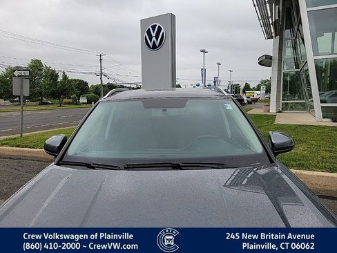 Certified 2022 Volkswagen Taos SE AWD/4WD image 22