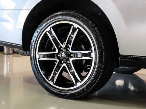 Used 2019 Ford Expedition Limited w/ Equipment Group 303A image 51