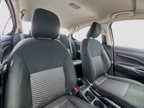 Used 2024 Nissan Versa S w/ Trunk Package image 18