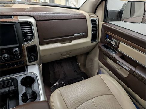 Used 2018 RAM 2500 Laramie w/ Convenience Group image 12