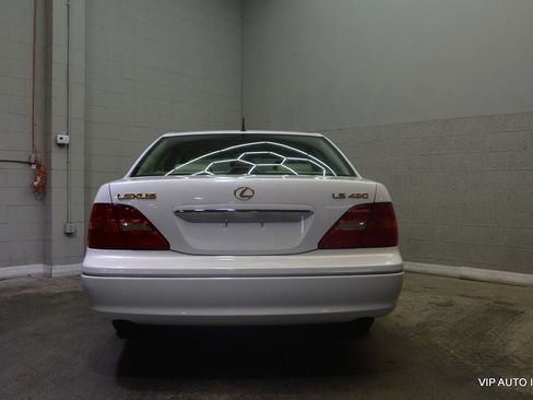 Used 2001 Lexus LS 430 RWD image 8