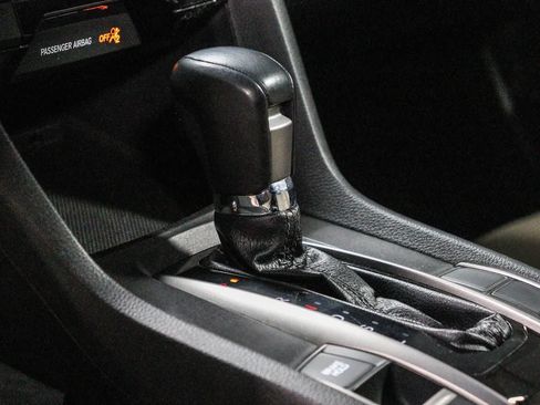 Used 2018 Honda Civic EX-L image 20