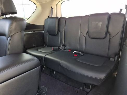 Used 2021 Nissan Armada SL w/ Captain's Chairs Package RWD image 12