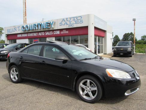 Used 2008 Pontiac G6 Sedan w/ Sport Package FWD image 2